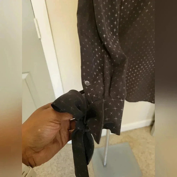 Equipment Femme Aurora Highneck Shooting Stars Classic Chic Style Silk Blouse XS - Picture 9 of 11